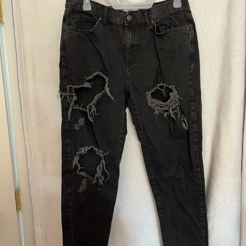 Black Distressed Ankle Length Jeans